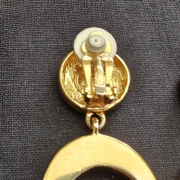 🐢 Authentic Givenchy Gold Doorknocker Clip On Earrings - Picture 8 of 15